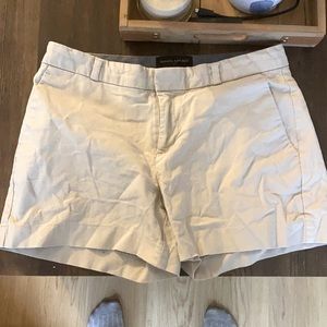 petite size 2 Banana Republic shorts